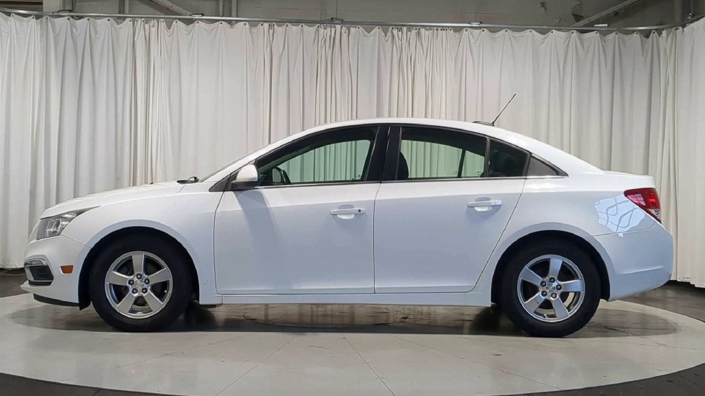 Used 2016 Chevrolet Cruze LT FWD image 6