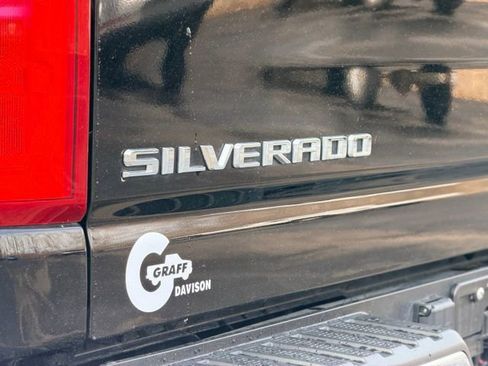 Used 2020 Chevrolet Silverado 2500 LTZ w/ LTZ Plus Package image 32