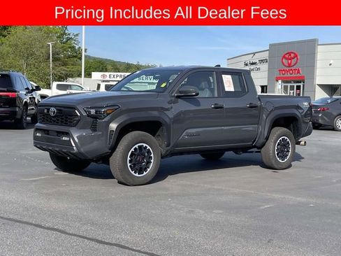 Used 2024 Toyota Tacoma TRD Off-Road AWD/4WD image 1