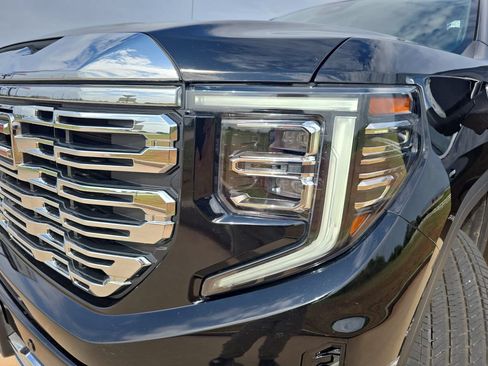 Used 2024 GMC Sierra 1500 Denali w/ Denali Reserve Package AWD/4WD image 31