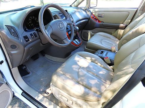 Used 2001 Lexus RX 300 4WD image 10