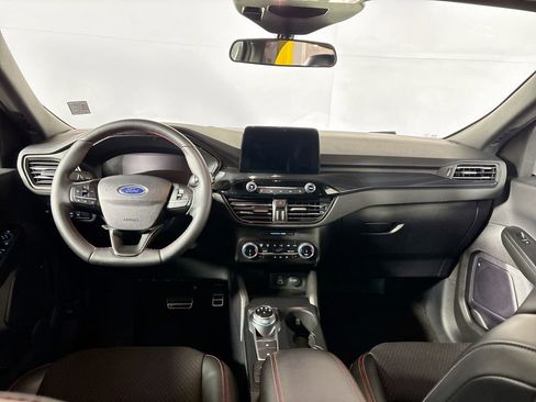 Used 2024 Ford Escape ST-Line image 12