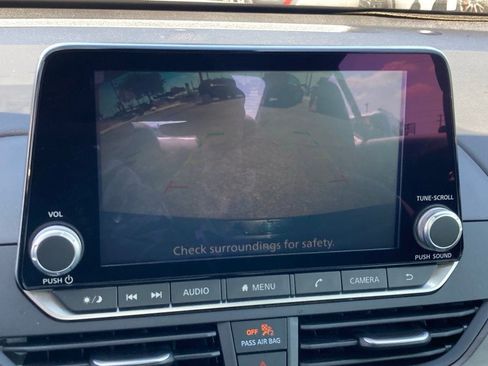 Used 2025 Nissan Altima 2.5 SV image 20