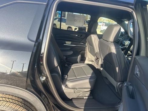 New 2026 Chevrolet Traverse LT w/ Driver Confidence Package image 32