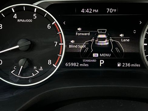 Used 2023 Nissan Rogue SV image 38