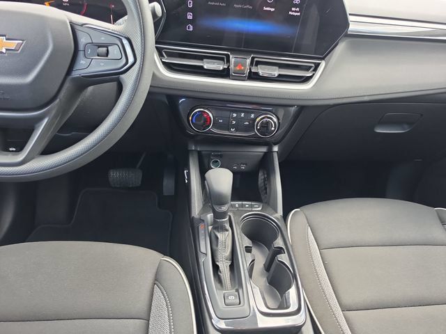 Used 2025 Chevrolet TrailBlazer LT AWD/4WD image 13