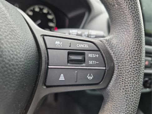 Certified 2023 Honda HR-V LX image 10