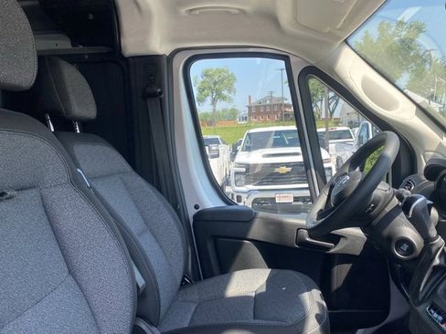 New 2025 RAM ProMaster 1500 w/ Convenience Group image 31