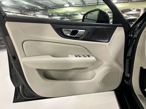 Certified 2023 Volvo S60 T8 Plus w/ Climate Package AWD/4WD image 9