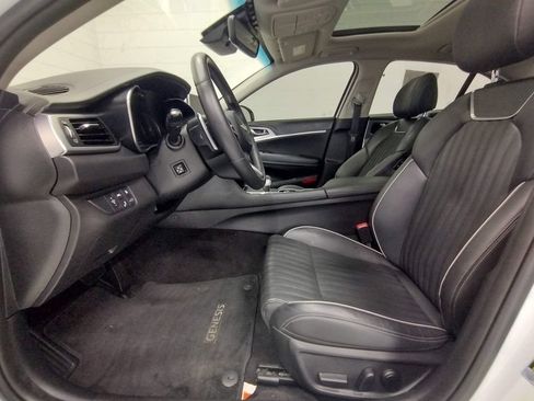Used 2020 Genesis G70 2.0T w/ Elite Package RWD image 22