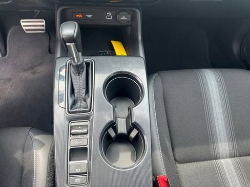 Used 2023 Honda Civic Sport image 18