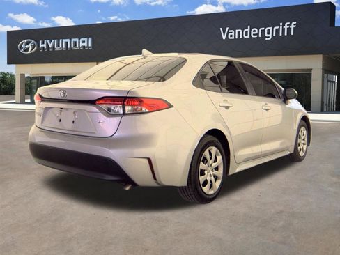 Used 2023 Toyota Corolla LE FWD image 11