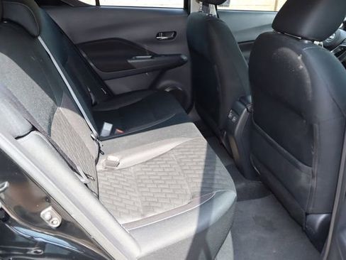 Used 2024 Nissan Kicks SV FWD image 17