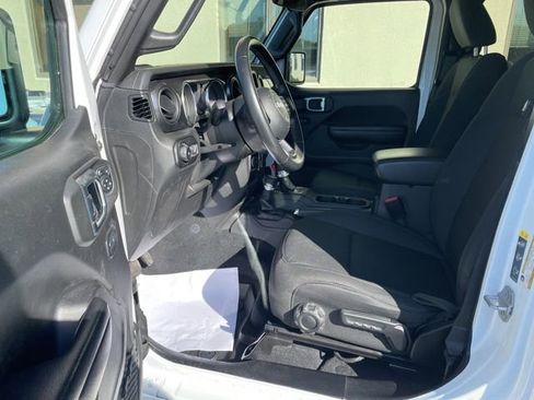 Certified 2021 Jeep Wrangler Unlimited Sport image 19