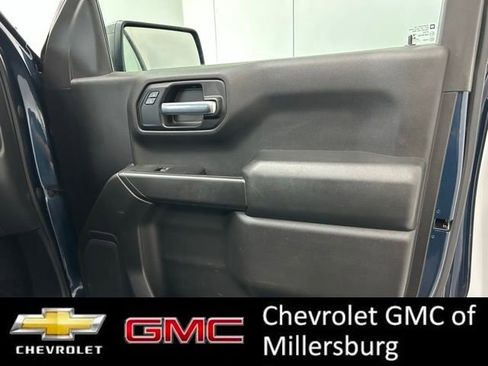 Used 2019 Chevrolet Silverado 1500 Custom Trail Boss w/ Custom Convenience Package AWD/4WD image 25