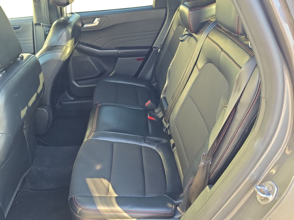 Used 2025 Ford Escape ST-Line FWD image 12