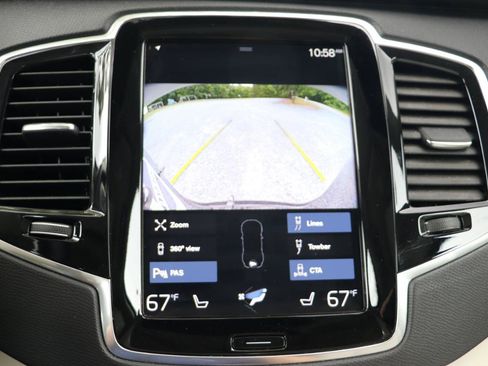 Used 2022 Volvo XC90 T6 Momentum AWD/4WD image 24