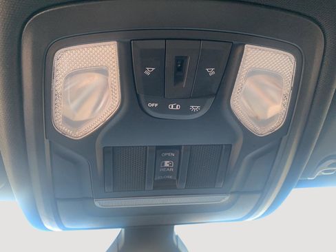 Used 2021 RAM 1500 Lone Star image 12