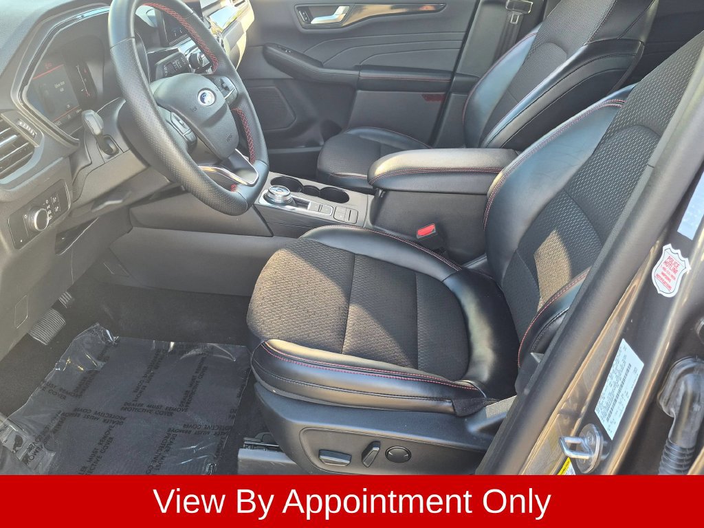 Used 2025 Ford Escape ST-Line AWD/4WD image 23