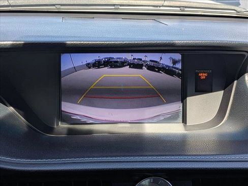 Used 2015 Lexus ES 300h w/ Navigation System Package image 14