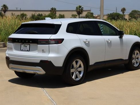 New 2026 Honda Prologue EX image 8