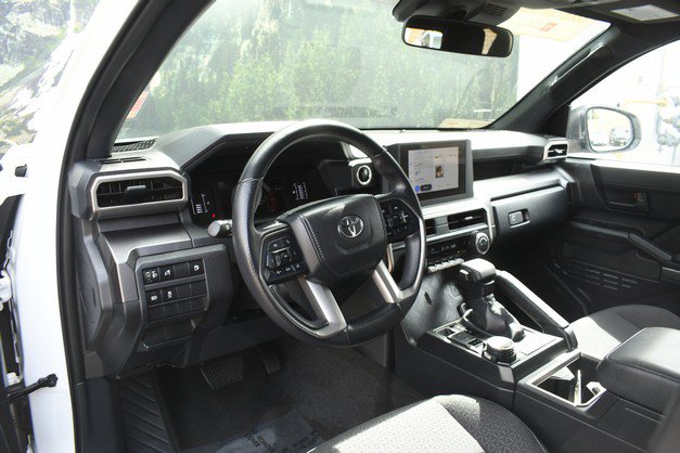 Certified 2025 Toyota 4Runner SR5 AWD/4WD image 14