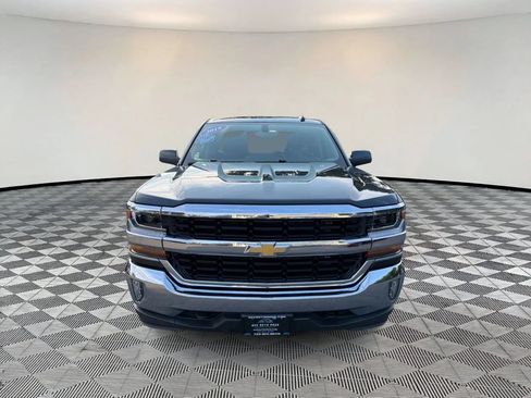 Used 2018 Chevrolet Silverado 1500 LT w/ All Star Edition AWD/4WD image 2