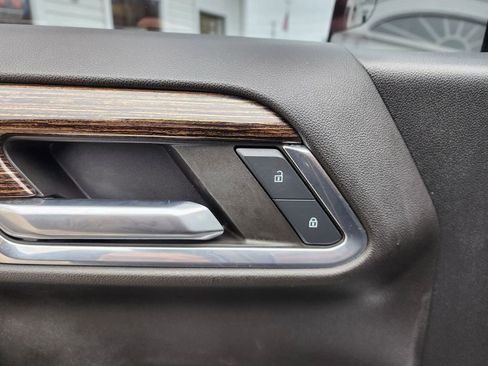 Certified 2024 GMC Sierra 1500 Elevation w/ LPO, Elevation Black Package image 25