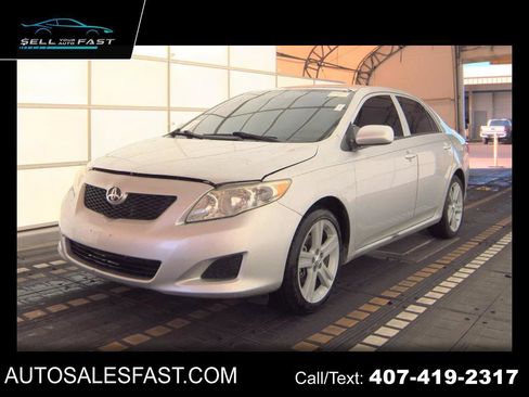 Used 2010 Toyota Corolla LE image 1