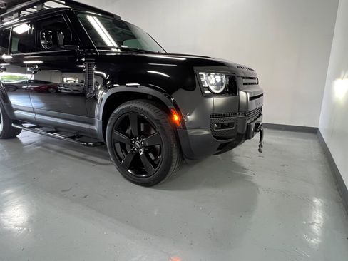 Used 2020 Land Rover Defender 110 HSE image 14