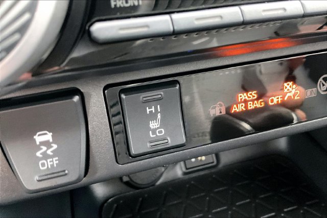 Used 2025 Toyota RAV4 XLE Premium w/ Weather Package AWD/4WD image 24