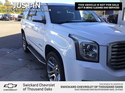 Used 2017 GMC Yukon SLT w/ Premium Edition