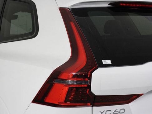 New 2026 Volvo XC60 B5 Ultra w/ Climate Package PRO image 15