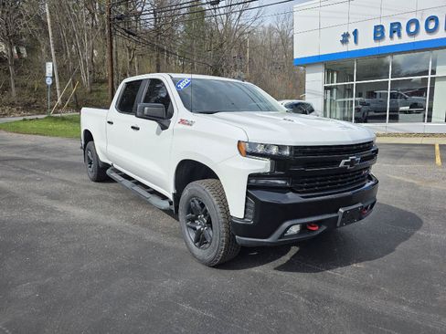Used 2022 Chevrolet Silverado 1500 LT Trail Boss w/ Bed Protection Package AWD/4WD image 1