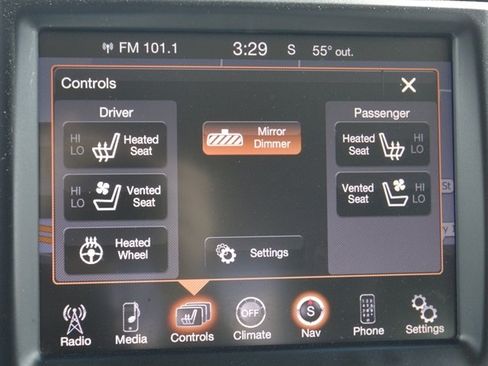 Used 2015 RAM 1500 Laramie w/ Convenience Group AWD/4WD image 24