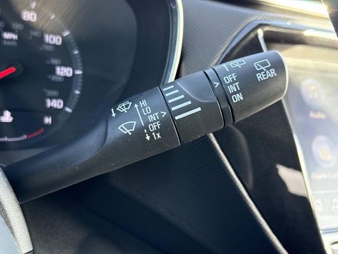 Used 2023 Chevrolet TrailBlazer LT w/ Convenience Package FWD image 11