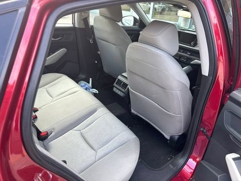 Used 2025 Honda Accord SE image 18