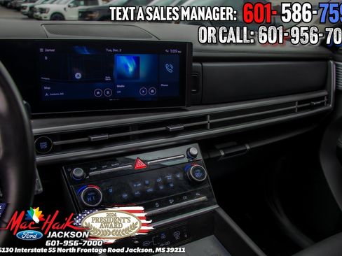 Used 2024 Hyundai Santa Fe XRT image 13