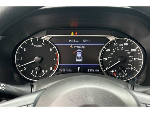 Used 2024 Nissan Altima 2.5 SV FWD image 27