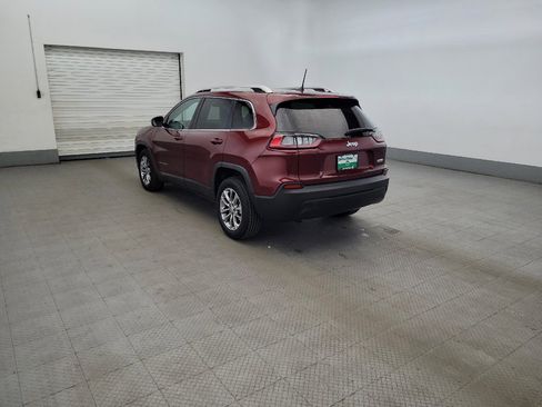 Used 2019 Jeep Cherokee Latitude Plus w/ Cold Weather Group FWD image 5