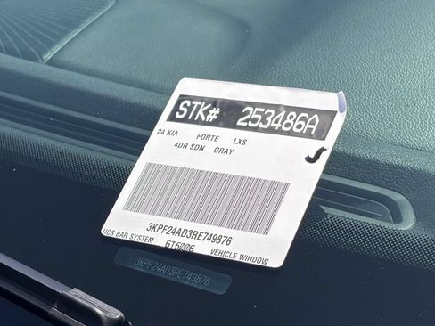 Used 2024 Kia Forte LXS FWD image 37