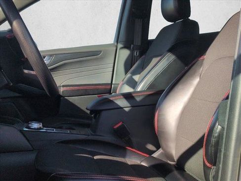 Used 2024 Ford Escape ST-Line image 15