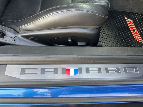Used 2018 Chevrolet Camaro SS image 18