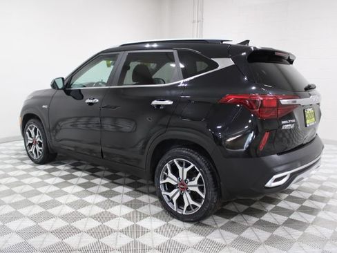 Used 2023 Kia Seltos SX w/ SX Sunroof Package AWD/4WD image 10