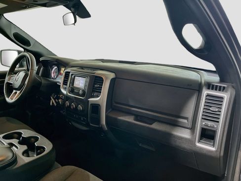 Used 2022 RAM 1500 Warlock AWD/4WD image 29