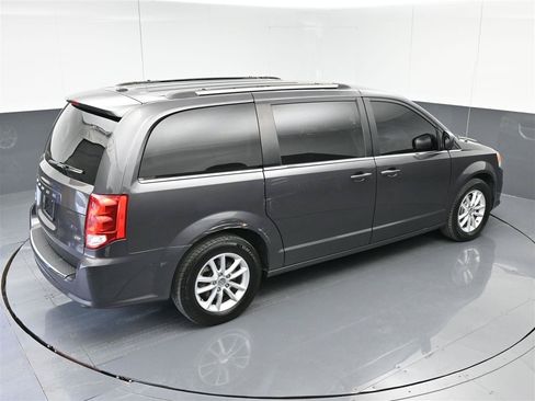 Used 2020 Dodge Grand Caravan SXT FWD image 26