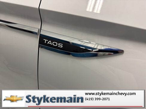 Used 2022 Volkswagen Taos SEL image 24