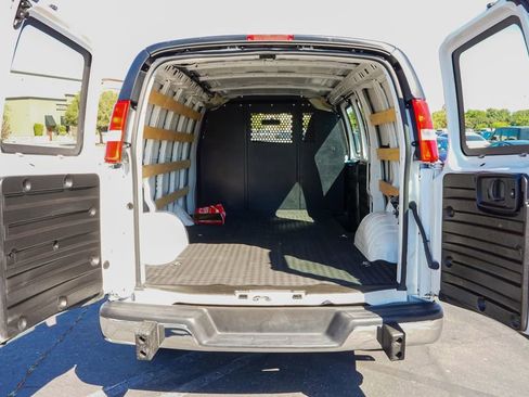 Used 2024 Chevrolet Express 2500 w/ Driver Convenience Package RWD image 12