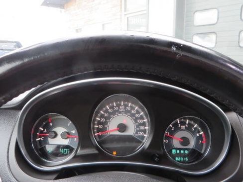 Used 2013 Chrysler 200 Limited w/ Sun/Sound Group image 31