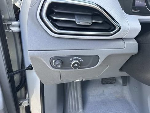 Used 2023 Chevrolet Bolt EUV Premier w/ Sun & Sound Package FWD image 21
